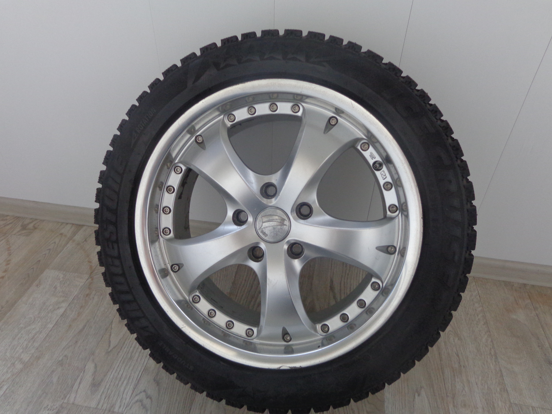 Купить Колесо 215 50 R17