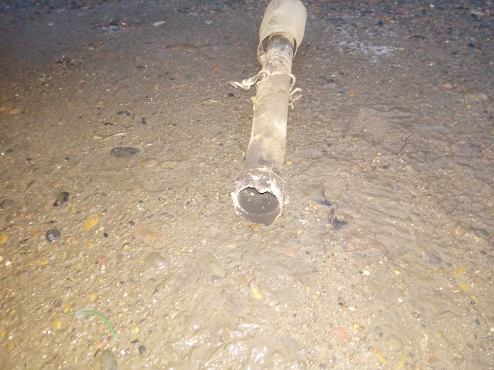 оторвался глушитель — ГАЗ 2410, 2,4 л, 1988 года | поломка | DRIVE2