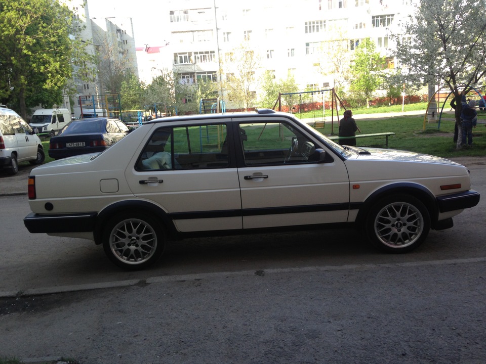 Фольксваген джетта 2 на 16 дисках. Джетта 2 r16. Фольксваген джетта gtx. Golf mk2 r14. Гольф 2 стенс.