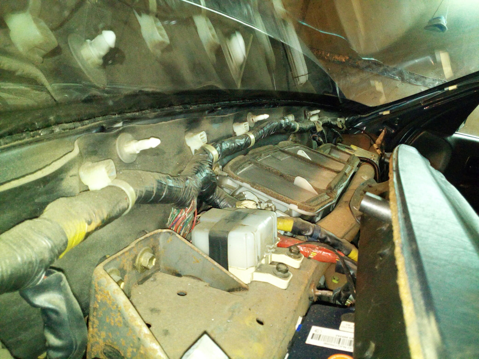 Снятие торпедо. Продолжение — Toyota Camry (XV10), 2,2 л, 1992 года ...