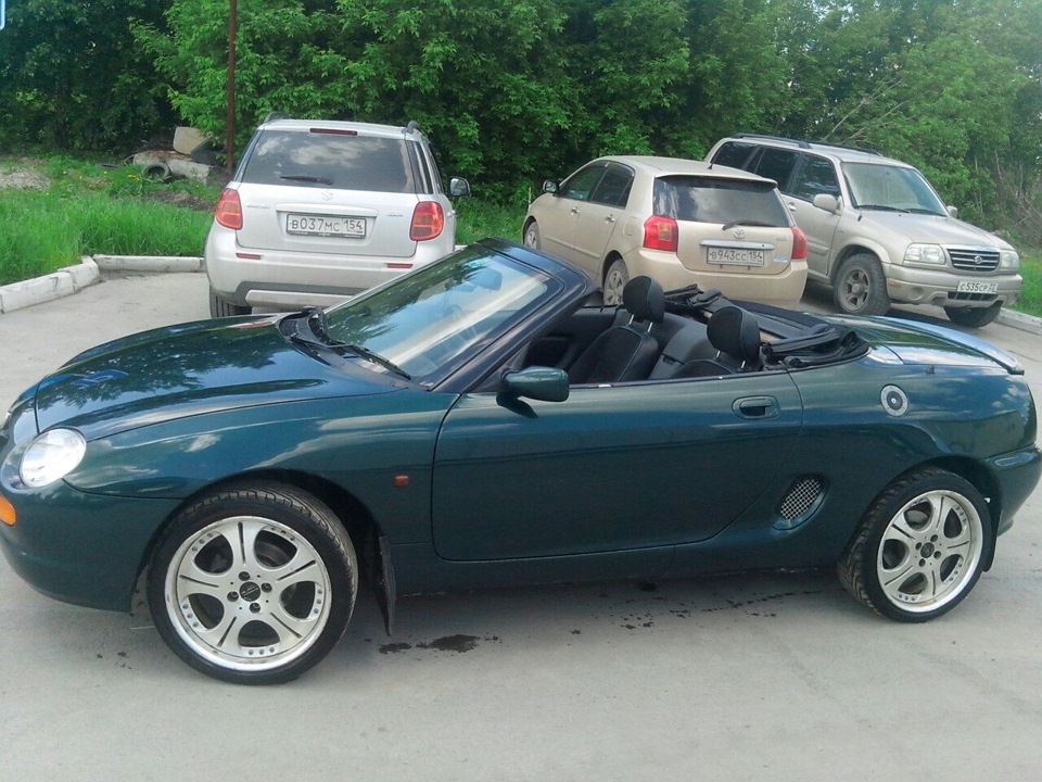 F mg. MG Roadster 1998. Родстер MG 2000. MG+f2=MGF. MG 2000 года машина.