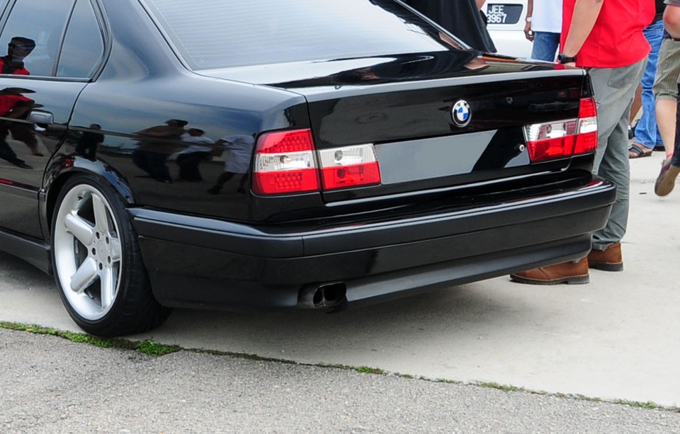 BMW e34 Шницер