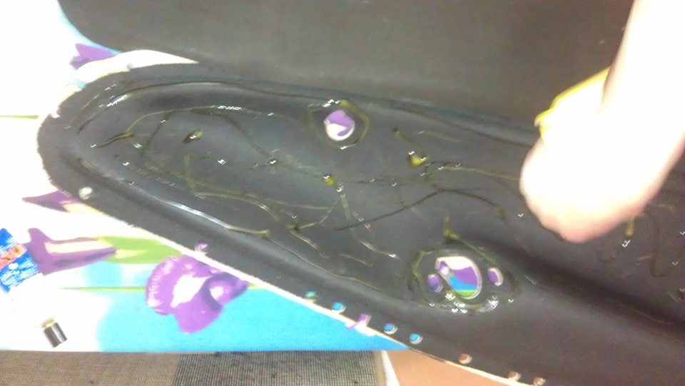 3cfd582s 960 ΠΠ°ΠΊ ΠΎΠ±ΠΊΠ»Π΅ΠΈΡΡ ΠΎΠ±ΡΠΈΠ²ΠΊΡ Π΄Π²Π΅ΡΠ΅ΠΉ ΡΠΊΠΎΠΊΠΎΠΆΠ΅ΠΉ Π² Π°Π²ΡΠΎΠΌΠΎΠ±ΠΈΠ»Π΅