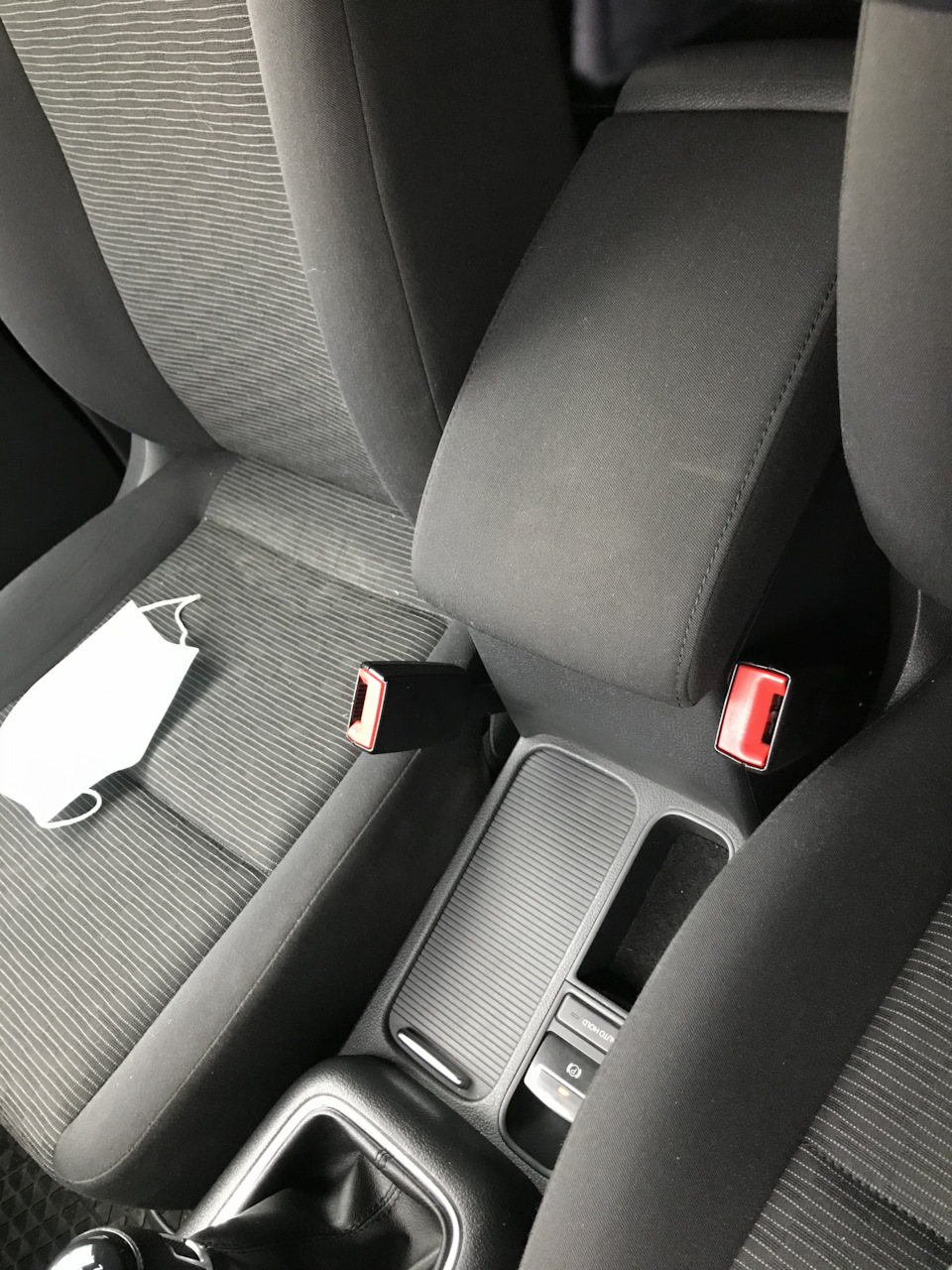Подлокотник — Volkswagen Tiguan (1G), 1,4 л, 2011 года | аксессуары ...