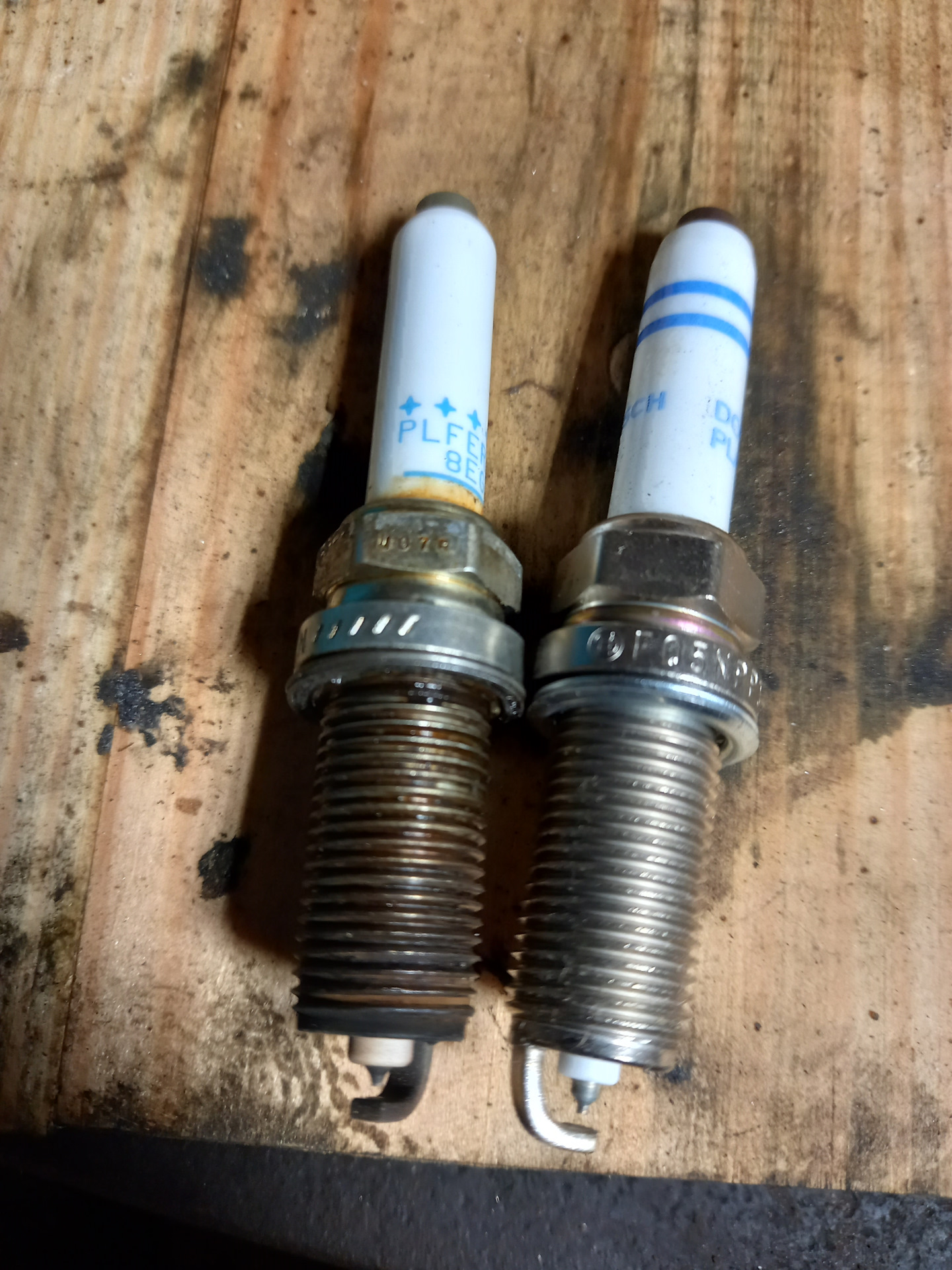 Замена свечей и регулировка актуатора турбины — Skoda Octavia A7 Mk3, 1 ...