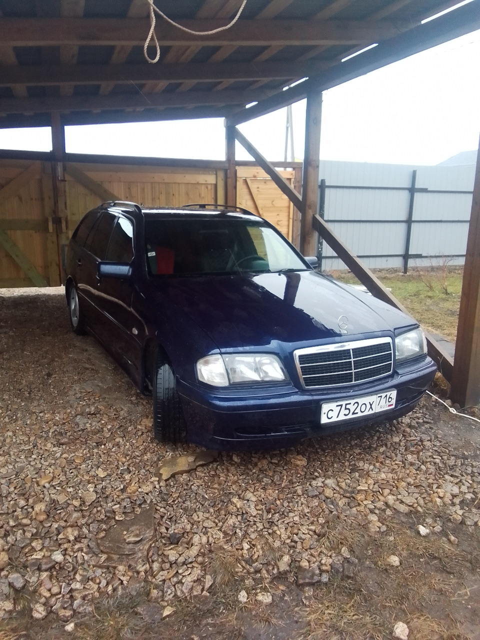 Фото в бортжурнале Mercedes-Benz C-Class Estate (S202)