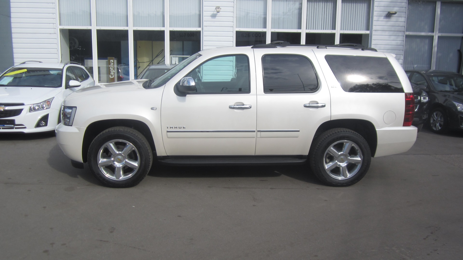 Chevrolet Tahoe (GMT900) 5.3 бензиновый 2012 | Толстый Бегемотик(: на DRIVE2