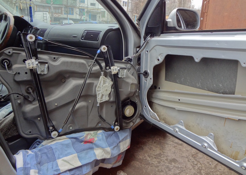 3d09c7u 960 гольф 4 ремонт стеклоподъемника передней двери