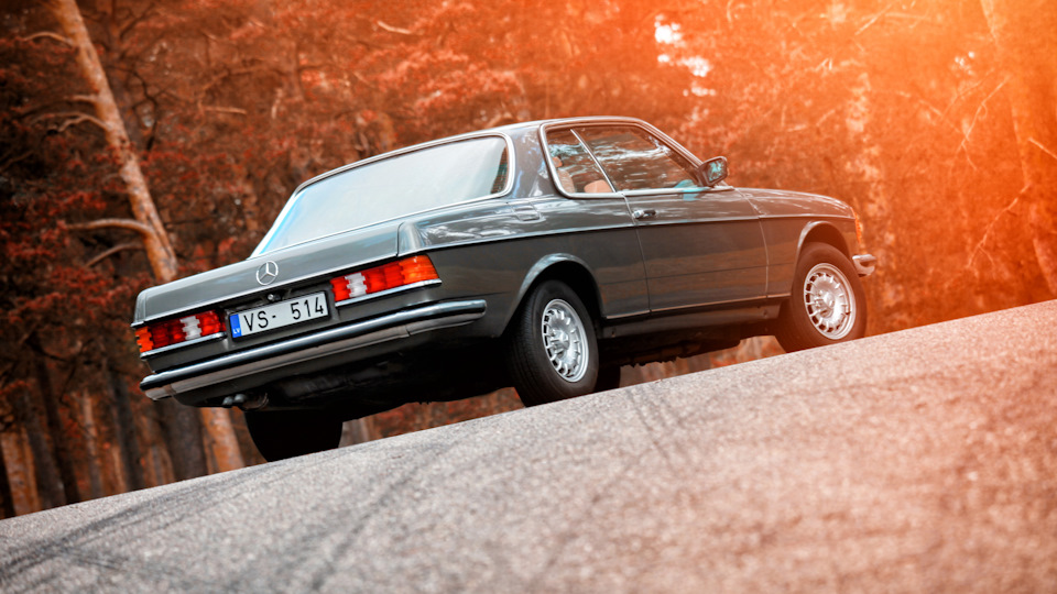 Mercedes-Benz E-Class Coupe 280C