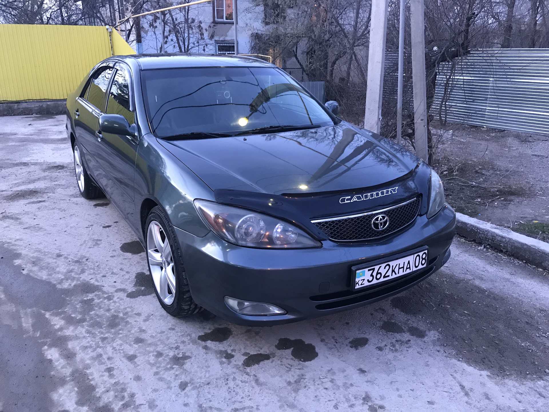 Решетка — Toyota Camry (XV30), 3 л, 2004 года | тюнинг | DRIVE2