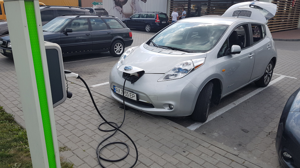 Nissan leaf sl