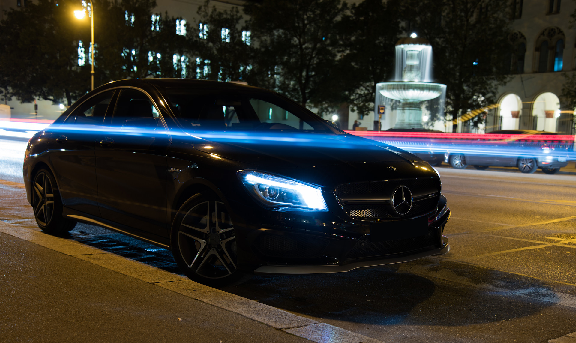 mercedes night