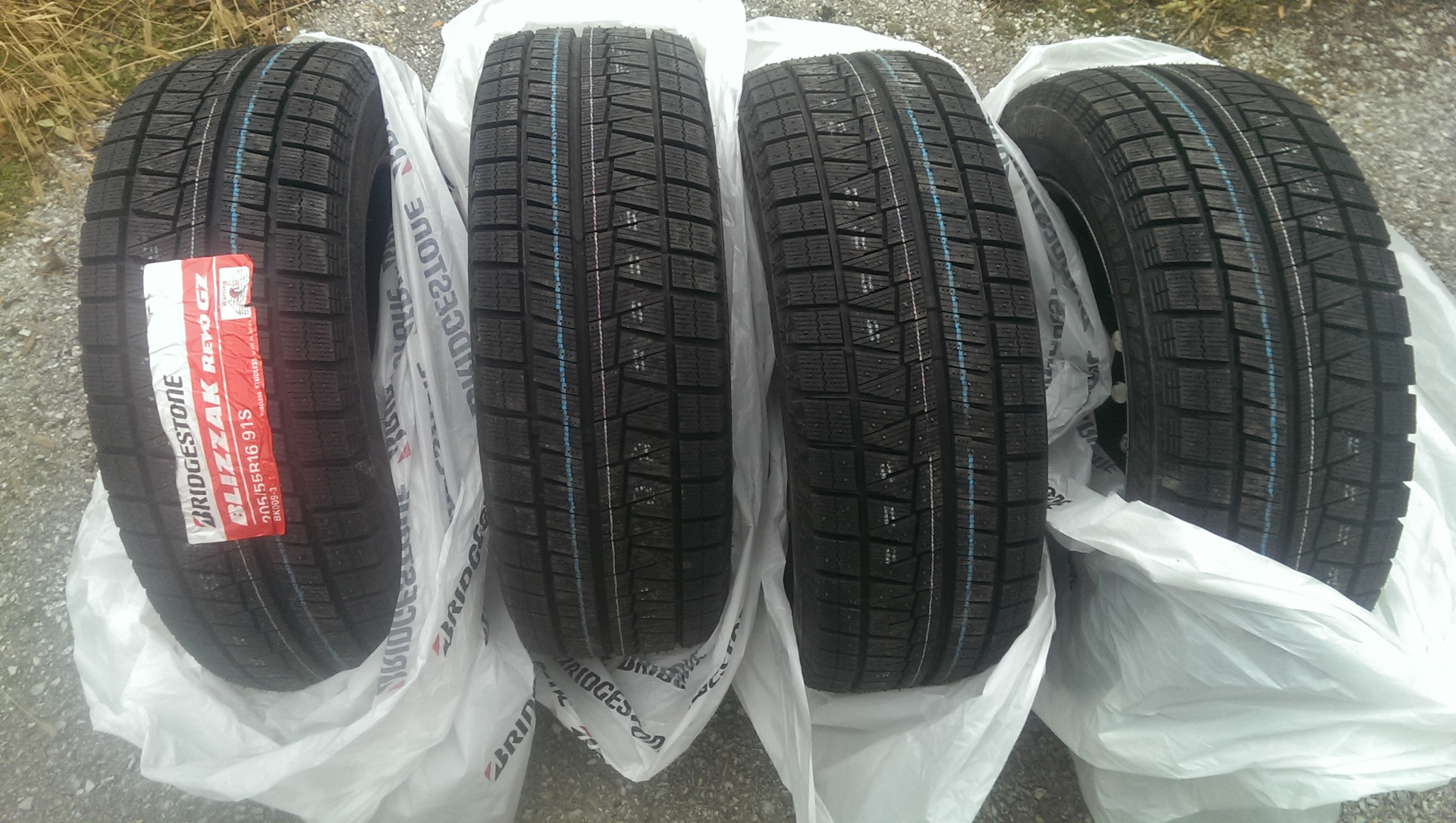 Drive2 шины. Bridgestone Blizzak Revo GZ.