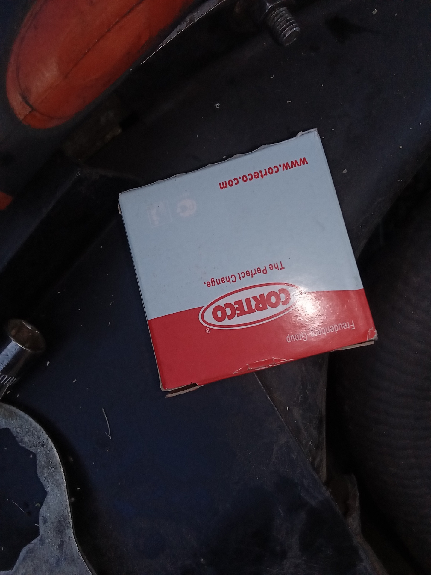 Замена масло съёмных колпачков. — Москвич 2141, 1,6 л, 1995 года ...