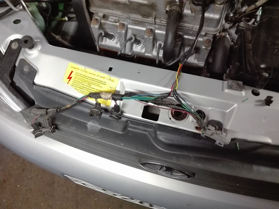 соединение форсунок бенза и форсунок гбо — Lada Калина Хэтчбек (1G)