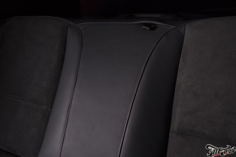 Chevrolet Camaro. Пошив потолка, сидений и руля. — FatTony на DRIVE2