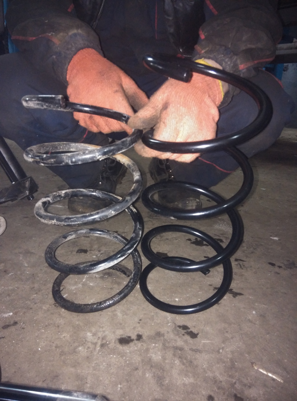 Замена пружин по кругу (всех 4-х) — Mercedes-Benz Vaneo (W414), 1,7 л ...