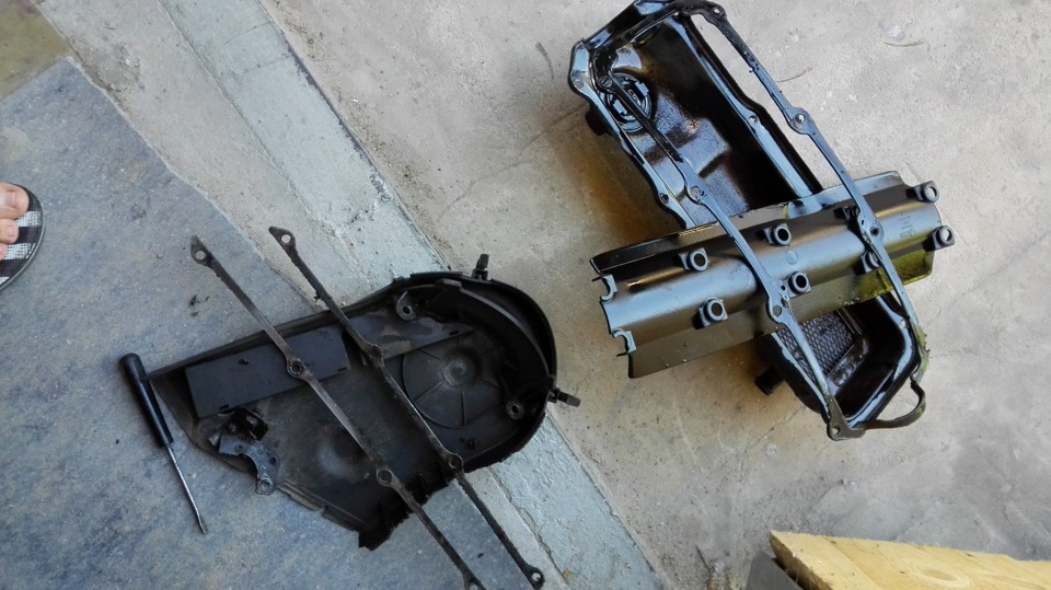 Замена клапанной прокладки — Volkswagen Golf Mk3, 1,8 л, 1992 года ...