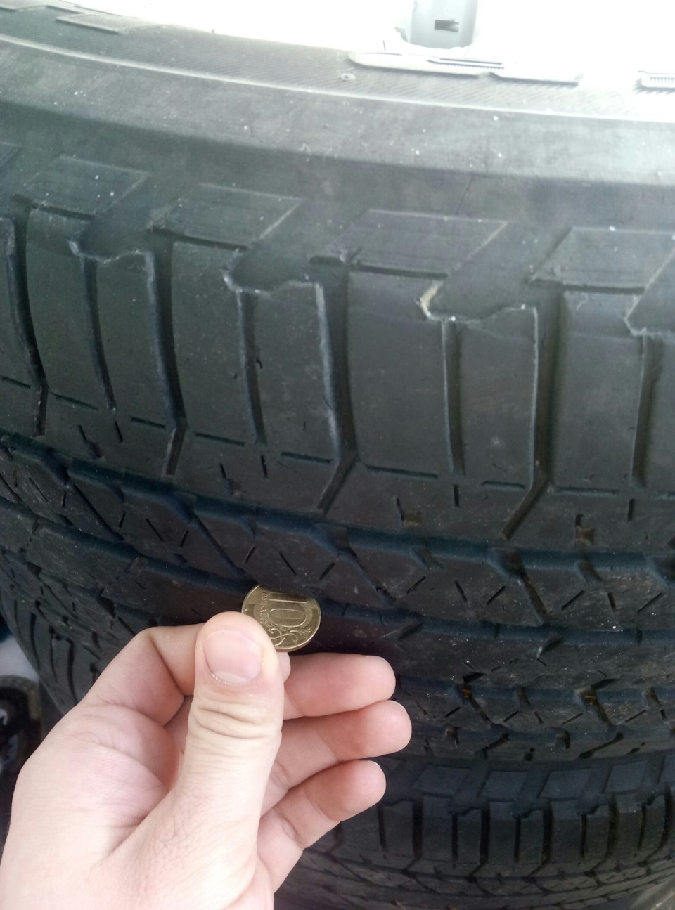 Bridgestone dueler h t 265 60. Bridgestone Dueler h/t 265/60 r18. Bridgestone Dueler h/t 684 drive2. Бриджстоун Дуэлер н/т 265/60/18 684. Колеса Шогум на резине 265 60 r18.