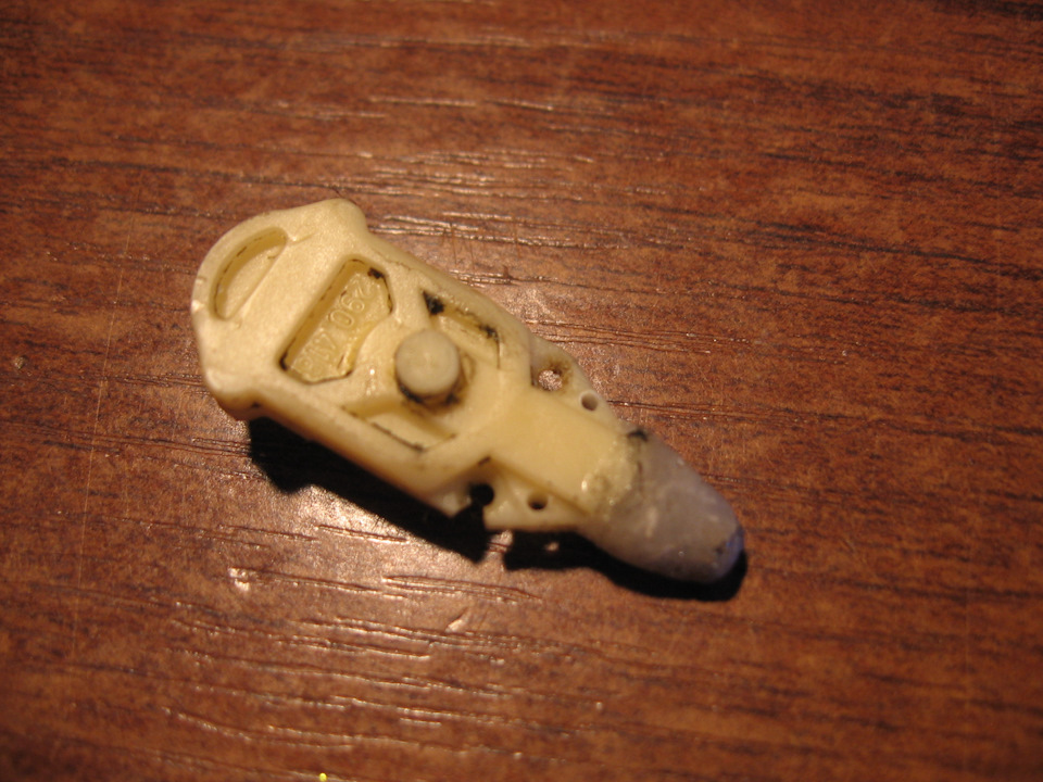 Рычаг указателя поворота. "не отщелкивается сам" — Audi 100 (C3), 1,8 л ...