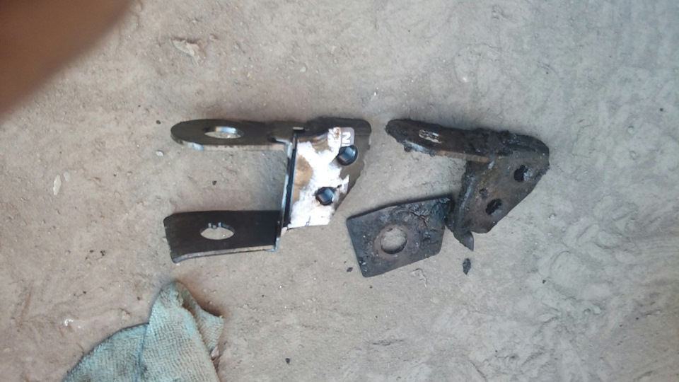 Болтается левое переднее колесо — Nissan Primera (P12), 2 л, 2002 года ...