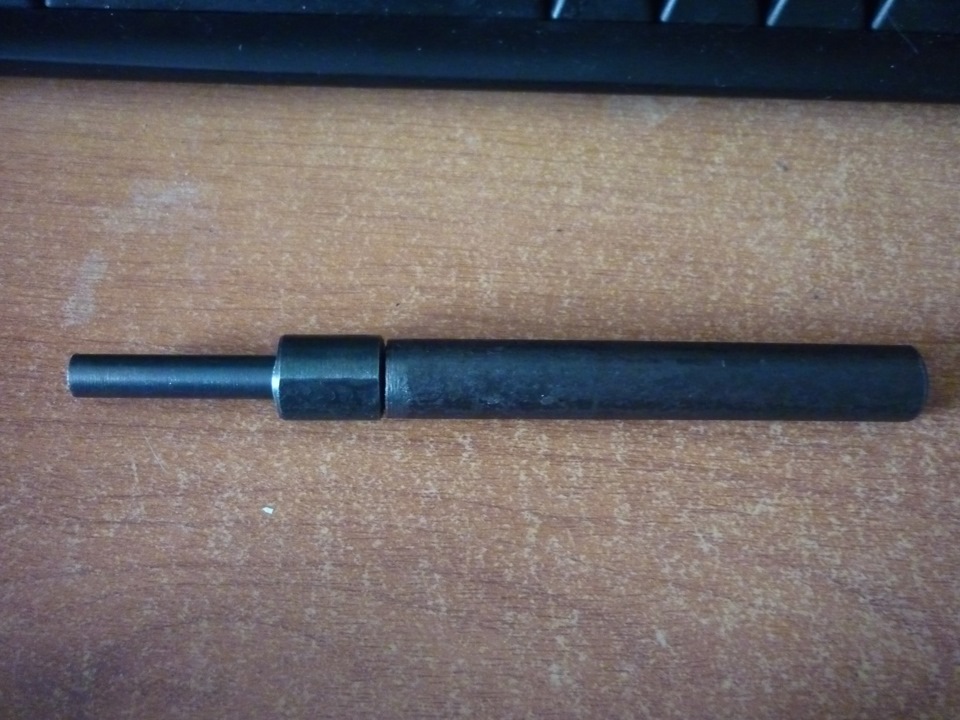 Выколотка направляющих клапанов 2108. Оправка для направляющих клапанов. Оправка направляющих клапанов ваз 2101-099. Съёмник направляющих втулок клапанов москвич 2141. Выколотка для направляющих клапанов ваз 2108.