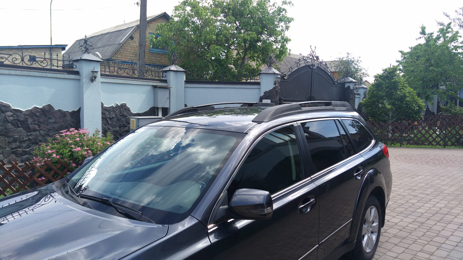 Thule "roof platform crossbar kit". Subaru outback 2007. Рейлинги субару аутбек 2014. Рейлинги на субару аутбек. Subaru outback багажник на крышу.