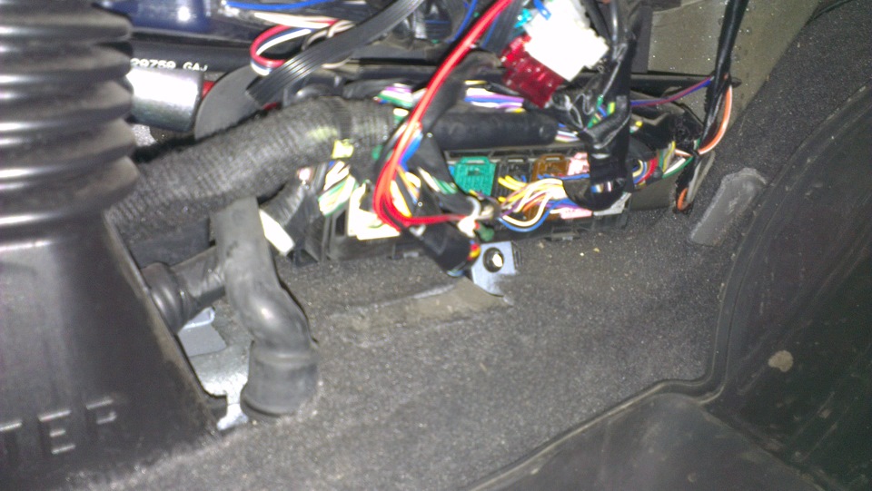 3d664c4s 960 ΠΠ°ΠΊ ΠΎΡΠΊΡΡΠ²Π°Π΅ΡΡΡ Π±Π°Π³Π°ΠΆΠ½ΠΈΠΊ Π½Π° ΡΠ΅Π²ΡΠΎΠ»Π΅ ΠΊΡΡΠ·