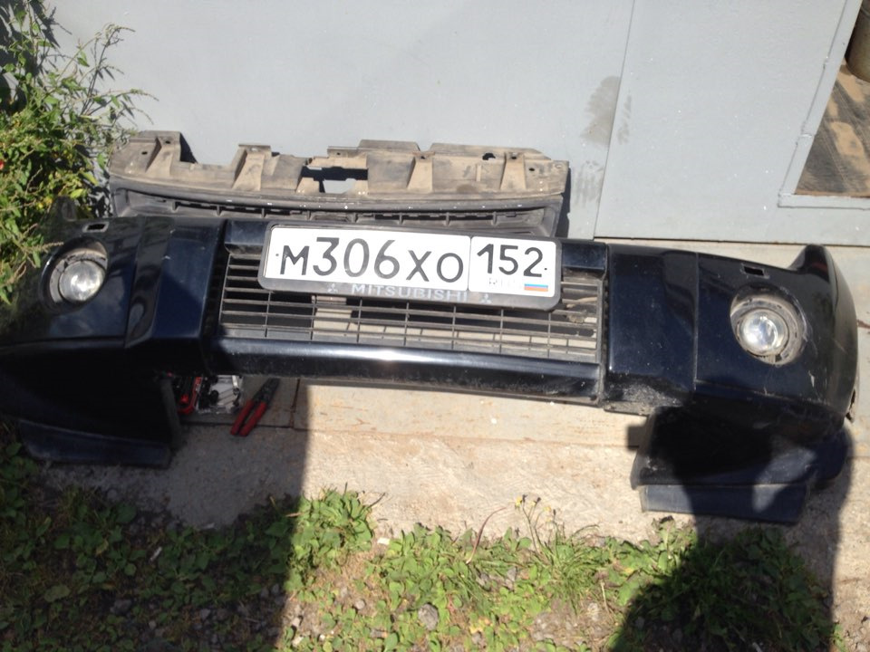 Треснувший бампер — DRIVE2