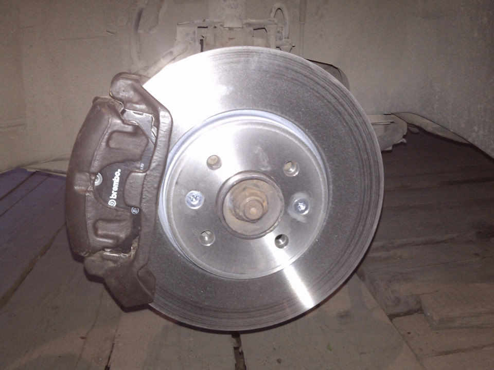 Заменил тормозные диски и колодки — Renault Megane I, 1,6 л, 2002 года ...