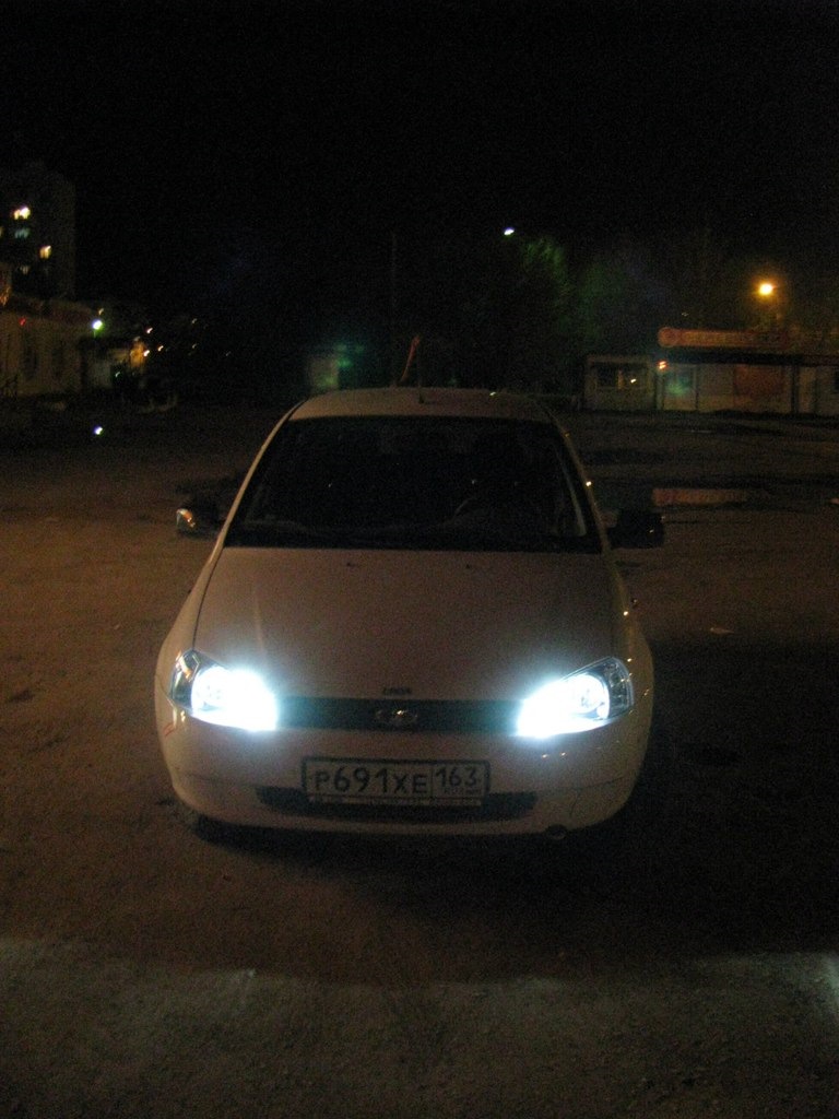 новые лампы в ближний, наклейки к 9 мая.и просто фотки) — Lada Калина ...