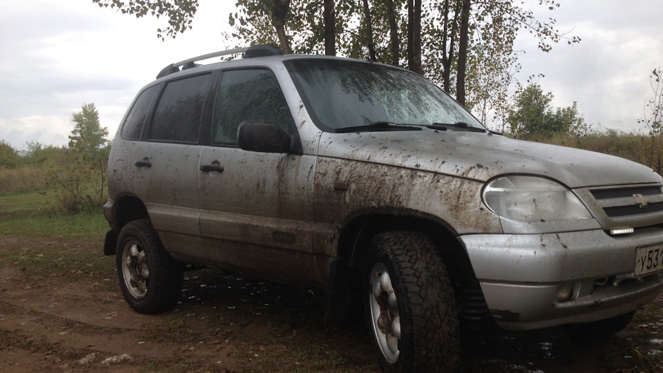 Моргает знак аккумулятора на панели приборов — Chevrolet Niva, 1,7 л ...