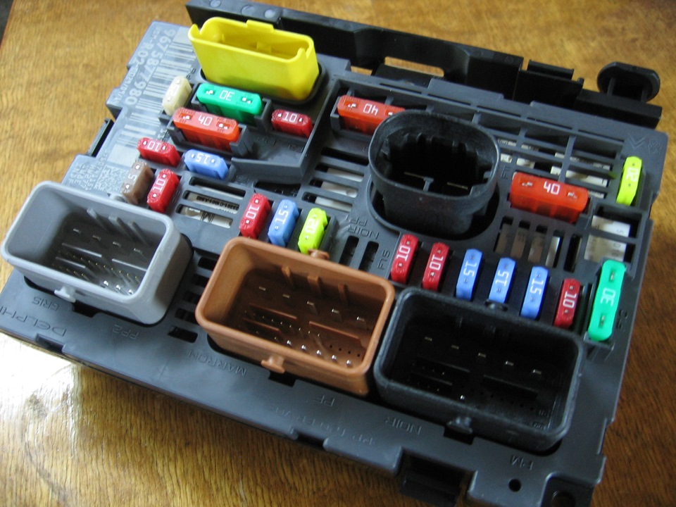 Новенький… ни пылинки… производитель DELPHI — Citroen C5 (2G)