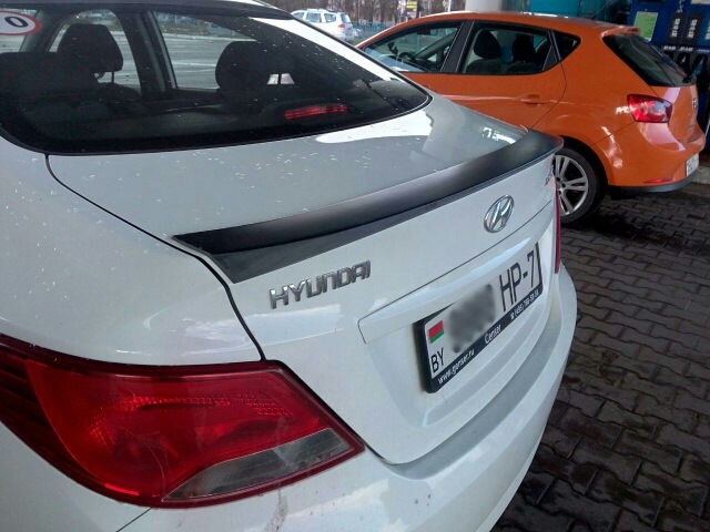 Hyundai Solaris лип-спойлер и козырек на заднее стекло в Минске ...