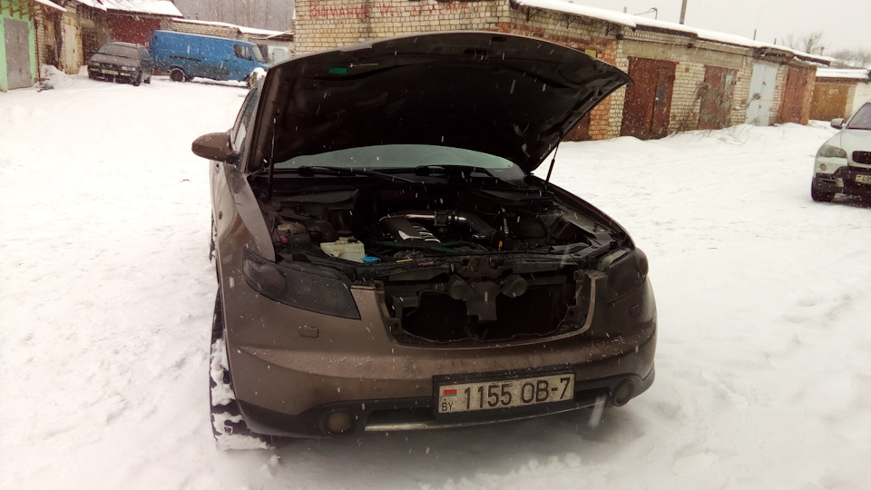 [Кузов]: Покраска решетки радиатора в черный глянец — Infiniti FX (1G ...