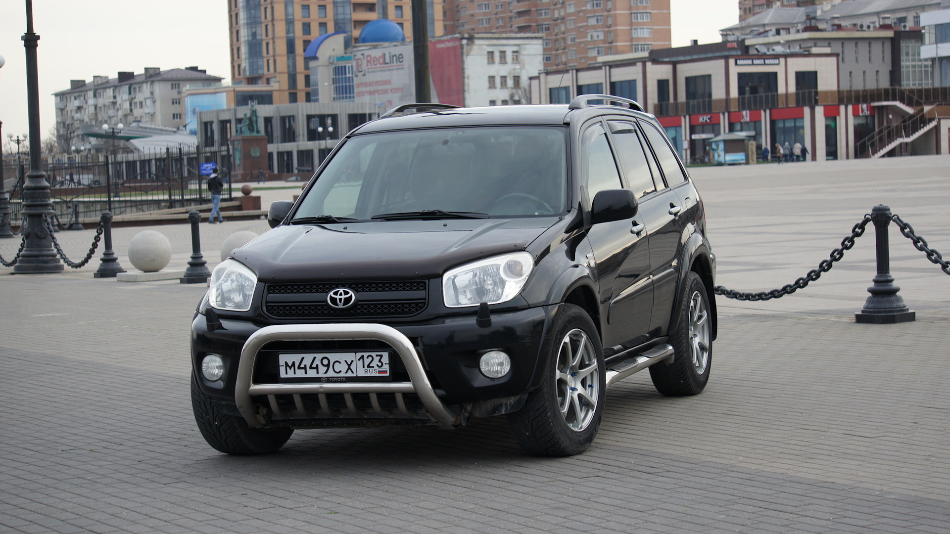 Toyota RAV4 (II) 2.0 бензиновый 2005 | Чёрный Full time 4WD на DRIVE2