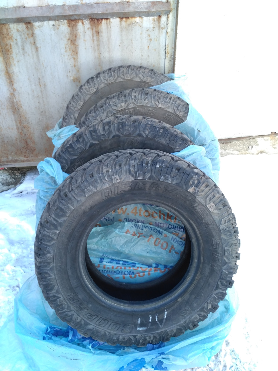 Coоper Discoverer STT 245/75R16 — УАЗ Patriot. Запчасти на фото: Cooper Discoverer STT 245/75R16