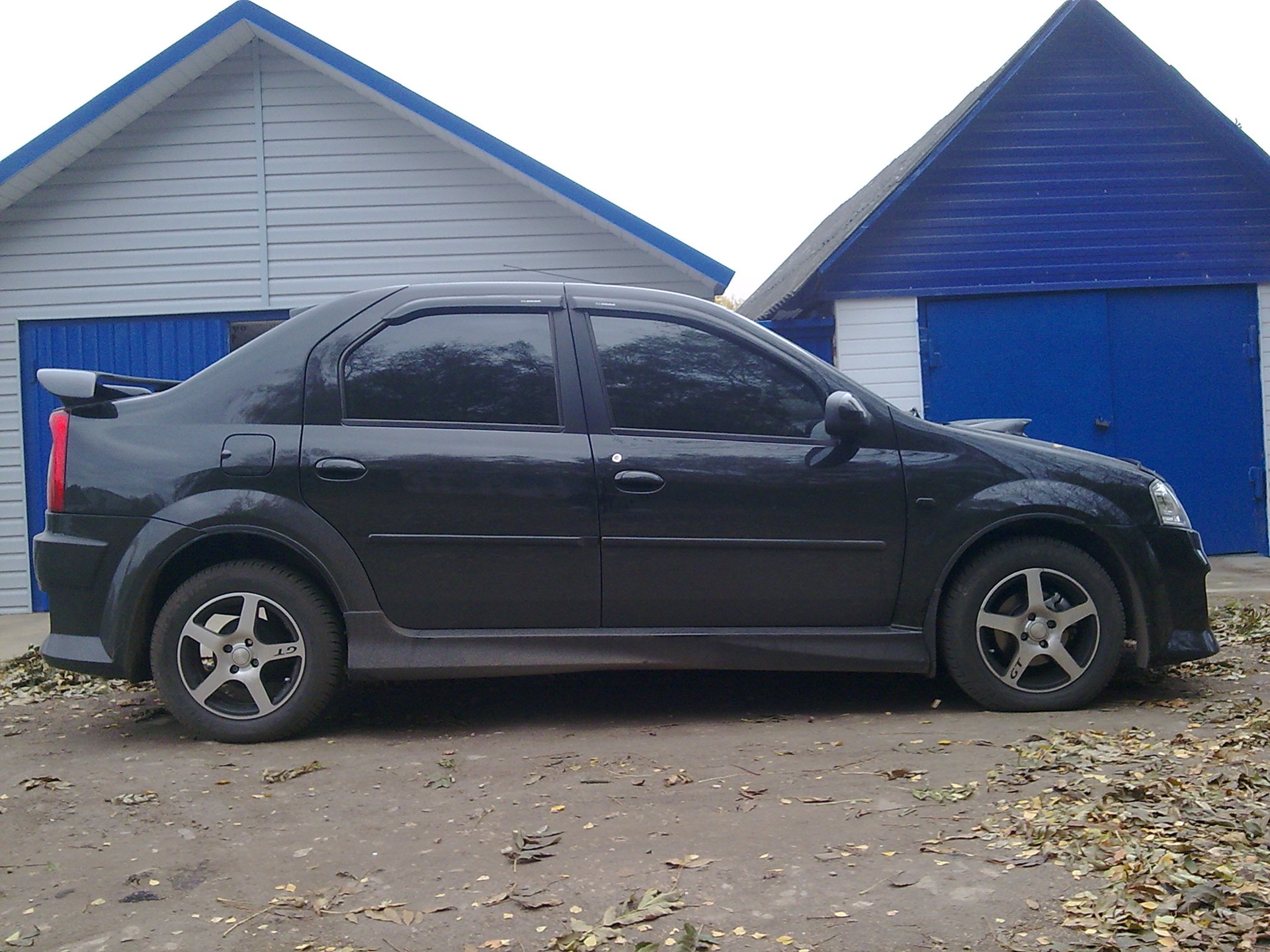 Фото в бортжурнале Renault Logan (1G)