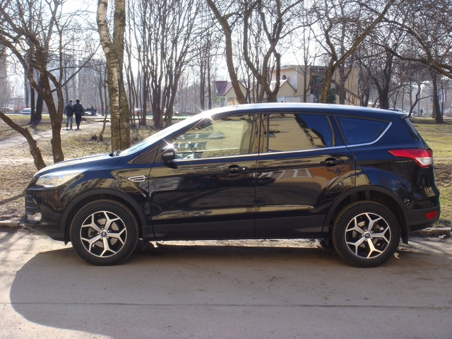 Литые диски на форд куга. Ford Kuga r17. Диски Форд Куга r17. Колеса Ford Kuga r17. Диски Ford Kuga 2.