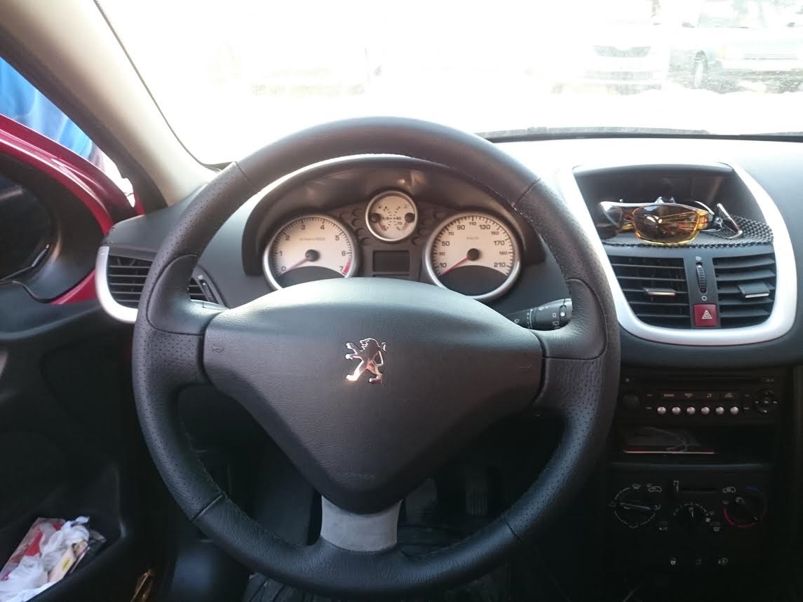 Как снять руль пежо 207 Решила заменить себе руль:) - Peugeot 207, 1,4 л, 2007 года стайлинг DRIVE2