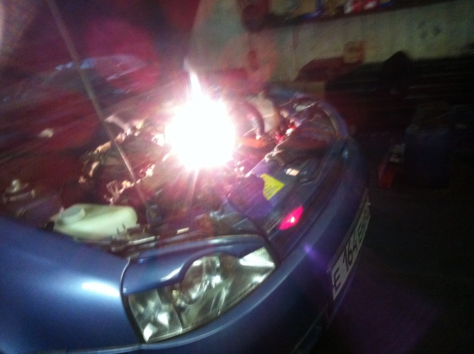 Прогорела прокладка двигателя — Lada Калина седан, 1,6 л, 2006 года ...