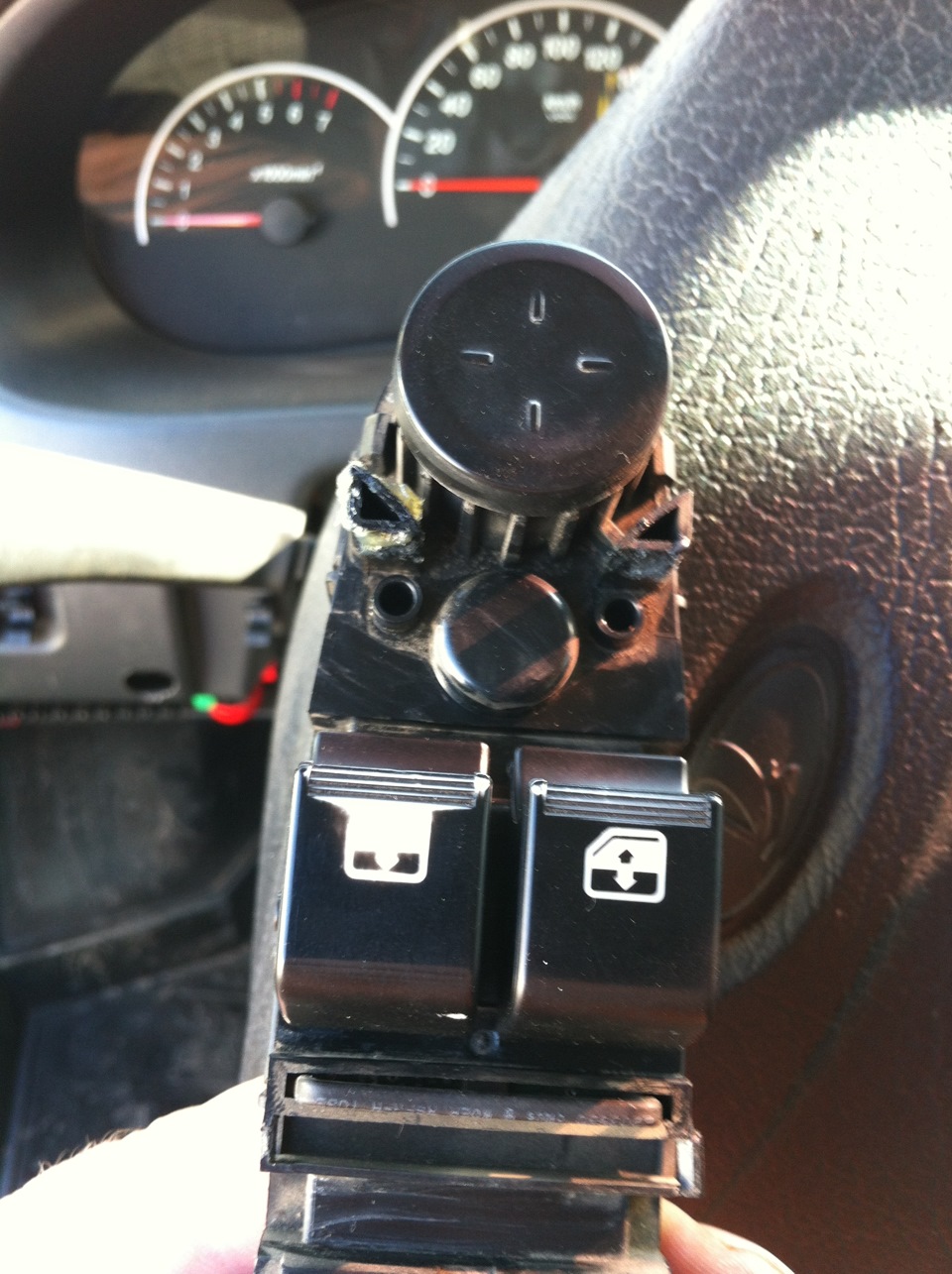 дребезг кнопок водительской двери — пока — а — ааааа — Lada Приора ...