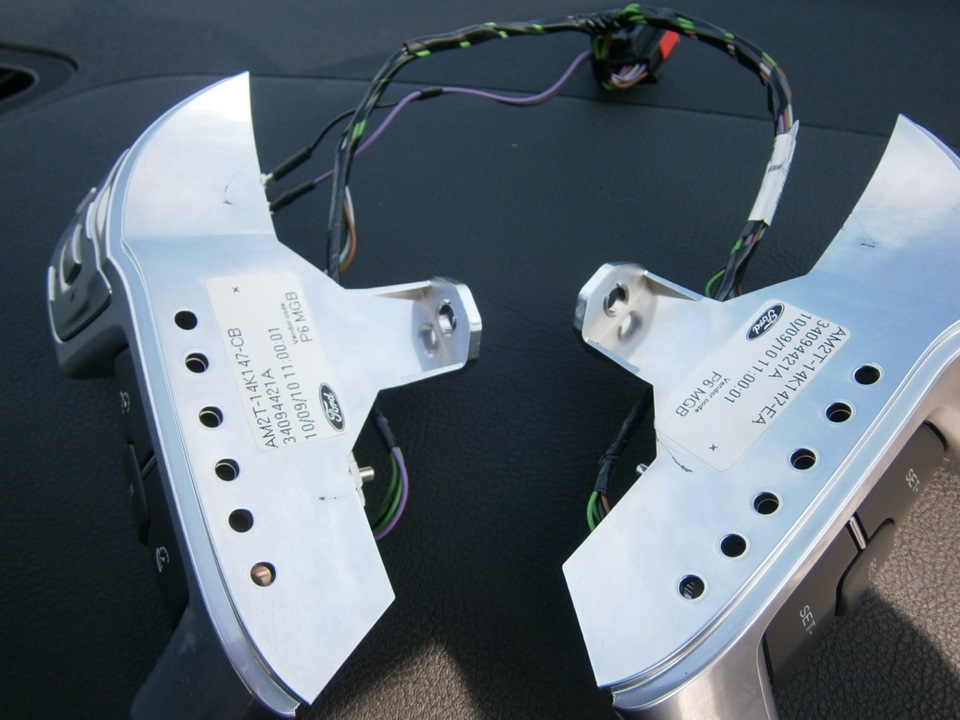 Фото в бортжурнале Ford Mondeo IV. Запчасти на фото: AM2T14K147EA, 091011, AM2T14K147CB