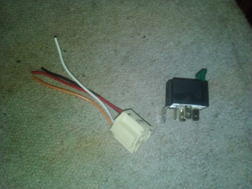 Реле разгрузки фар — Volkswagen Jetta II, 1,3 л, 1987 года | тюнинг ...