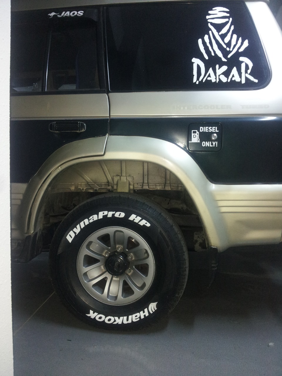 Обновил белые надписи на колесах — Mitsubishi Pajero (2G), 2,5 л, 1992 ...