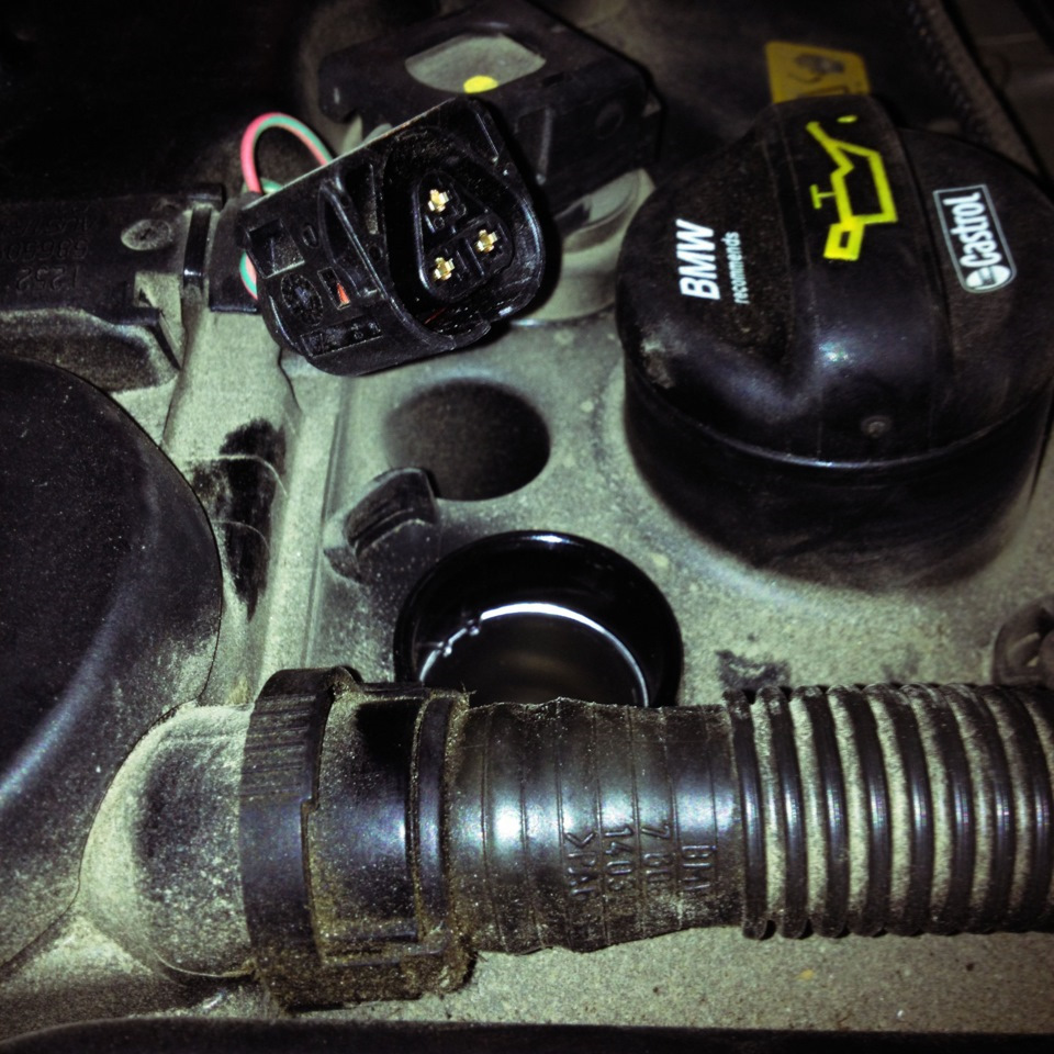 Чем лучше снять индивидуальную катушку зажигания со свечи зажигания на ...