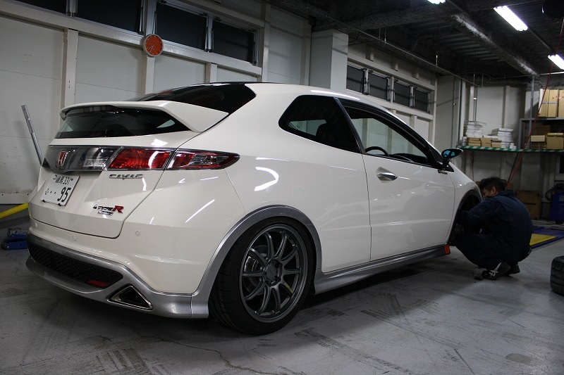 Type 2 white. Civic fn2. Civic Type r 2008 сзади. Civic fn2 Spoon. Civic 5d Spoon.