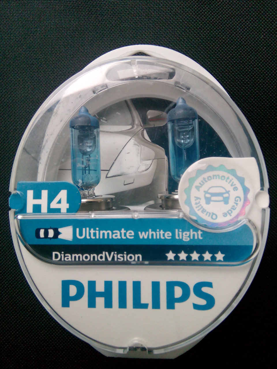 Поставь филипс. Philips Diamond Vision. Лампочки Филипс 130+ на Фольксваген поло 2014. Поставь Philips. How to install Phillips by718 p Lighting Fixture.