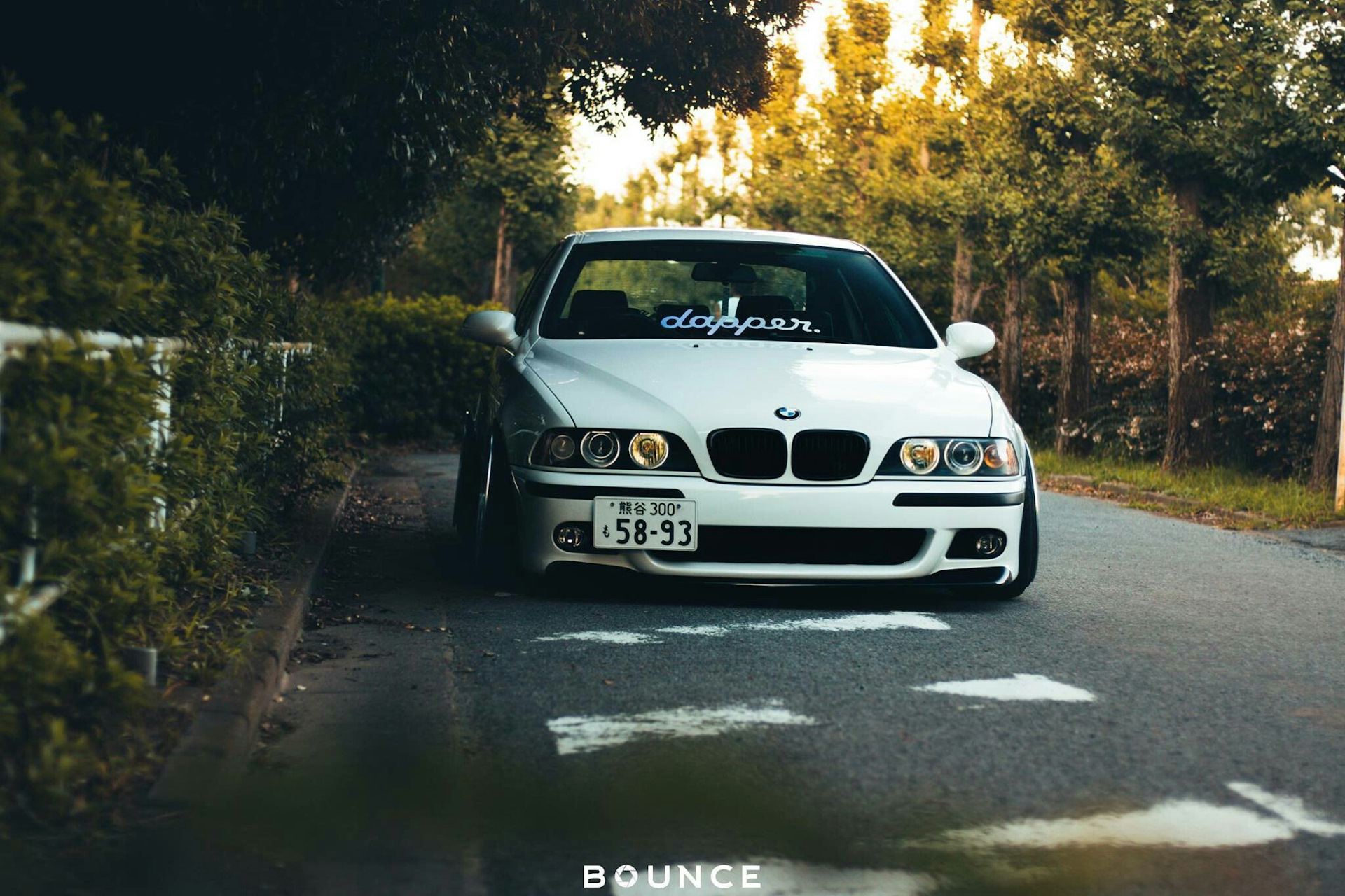 Музыка е39. БМВ e39. BMW e39 abandoned. E39 prior. E39 обои.