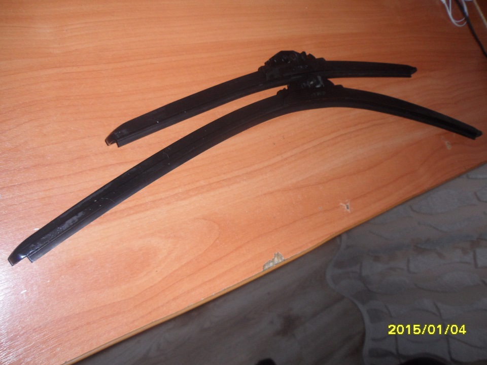 Замена резинок в бескаркасных щетках — Opel Antara, 3,2 л., 2009 года ...